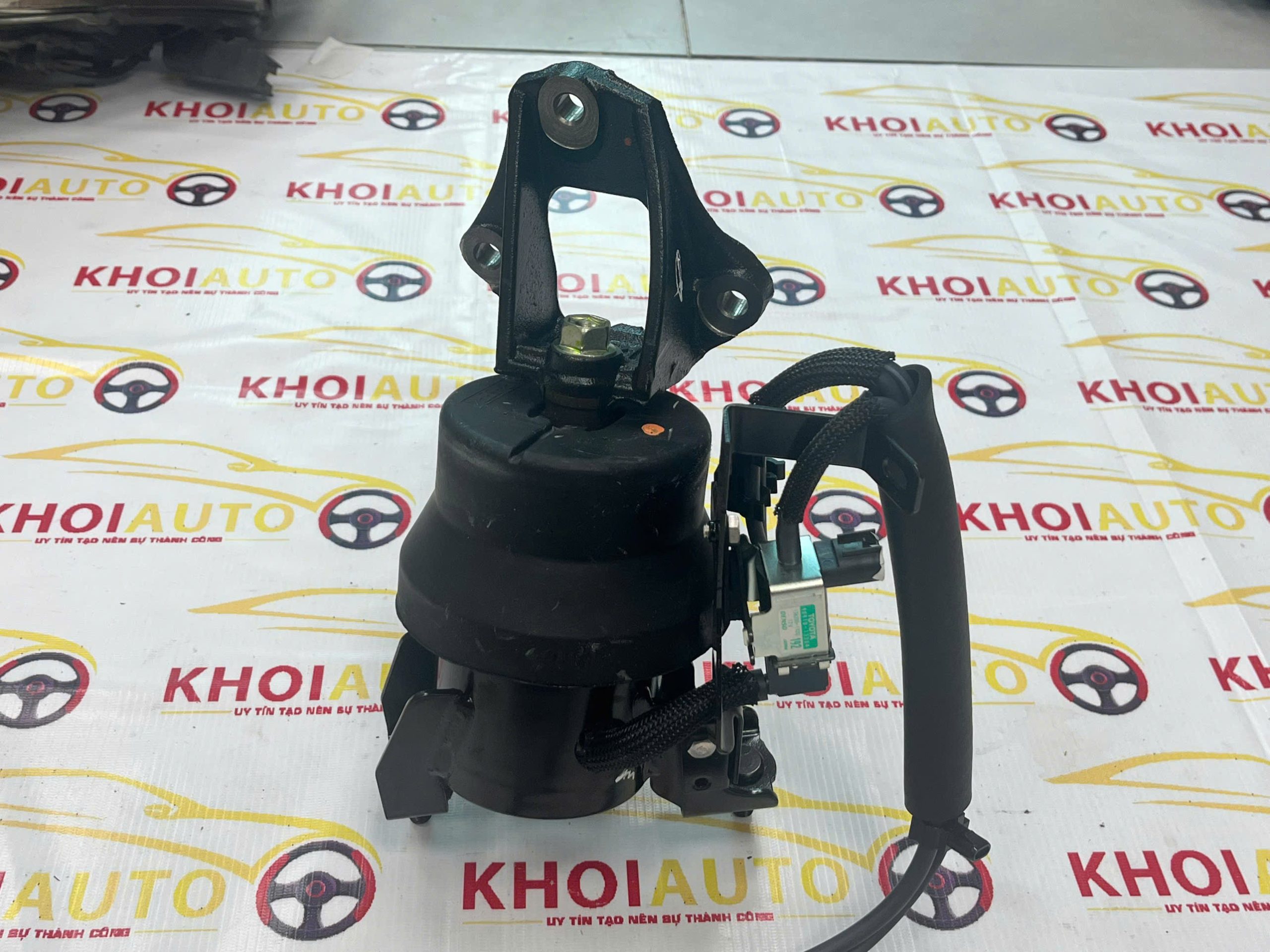 12360-31050 Chân Máy Trước LEXUS RX350 2010-2015 1236031050 Mới Xịn