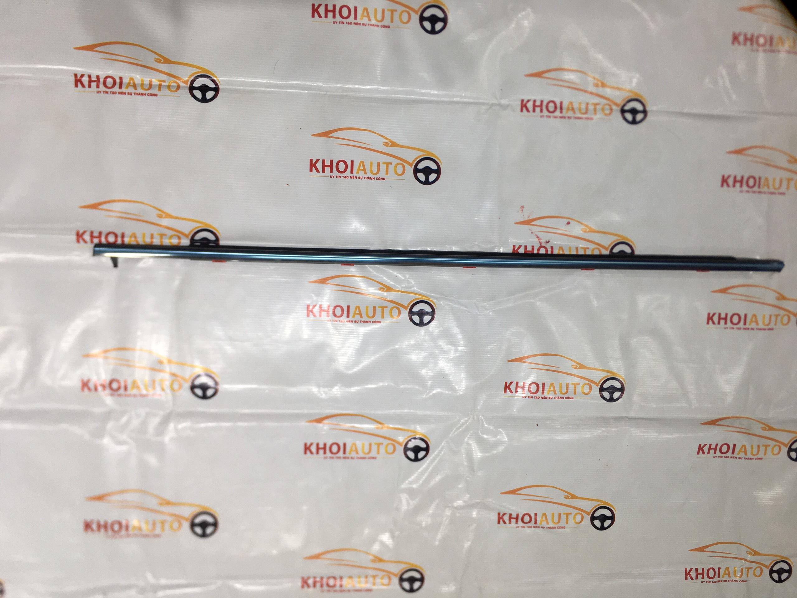 75720-48060 Nẹp Kính Cửa Trước Trái Lexus RX350 2010-2014 Vế Trái(LH) 7572048060