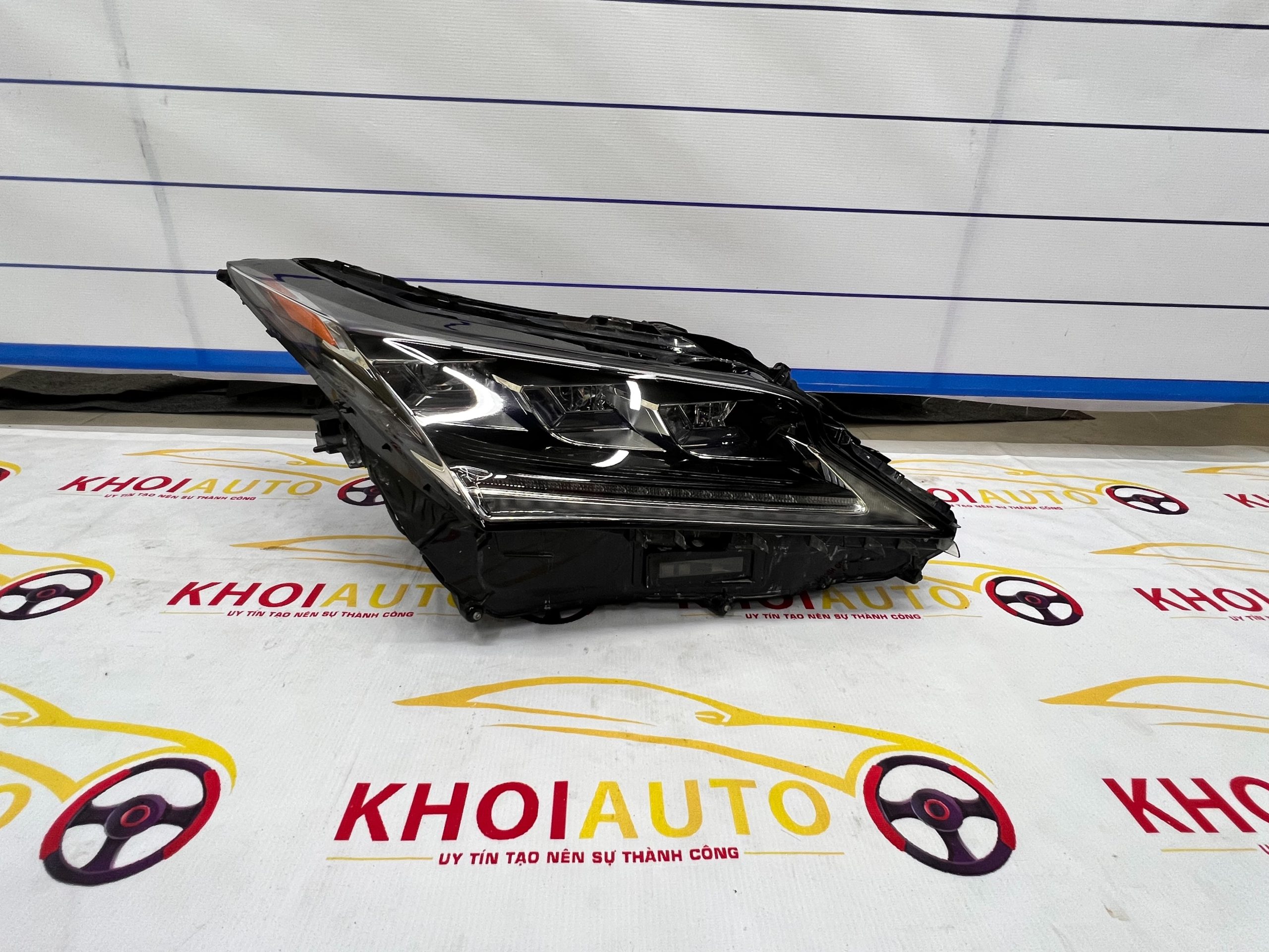 81145-48D70 Đèn Pha Lexus RX SERIES RX350 RX450h 16-19 Phải(RH) 8114548D70 Bãi Tháo Xe