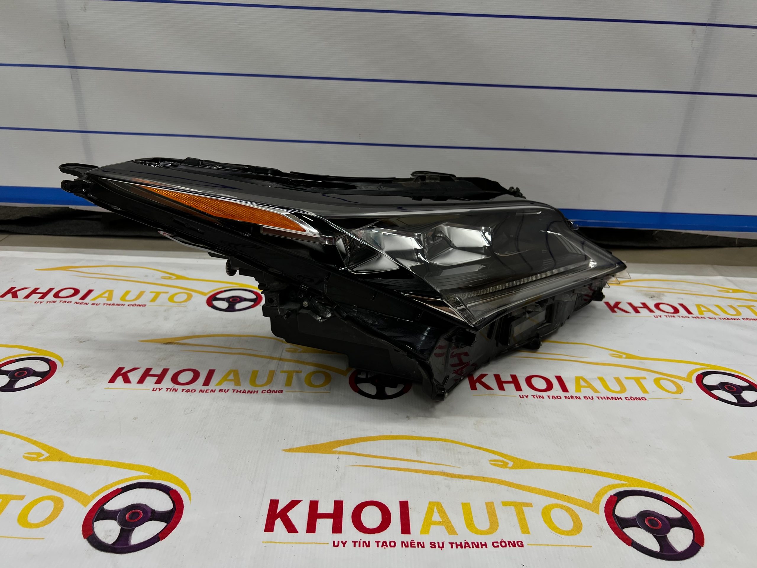 81145-48D70 Đèn Pha Lexus RX SERIES RX350 RX450h 16-19 Phải(RH) 8114548D70 Bãi Tháo Xe