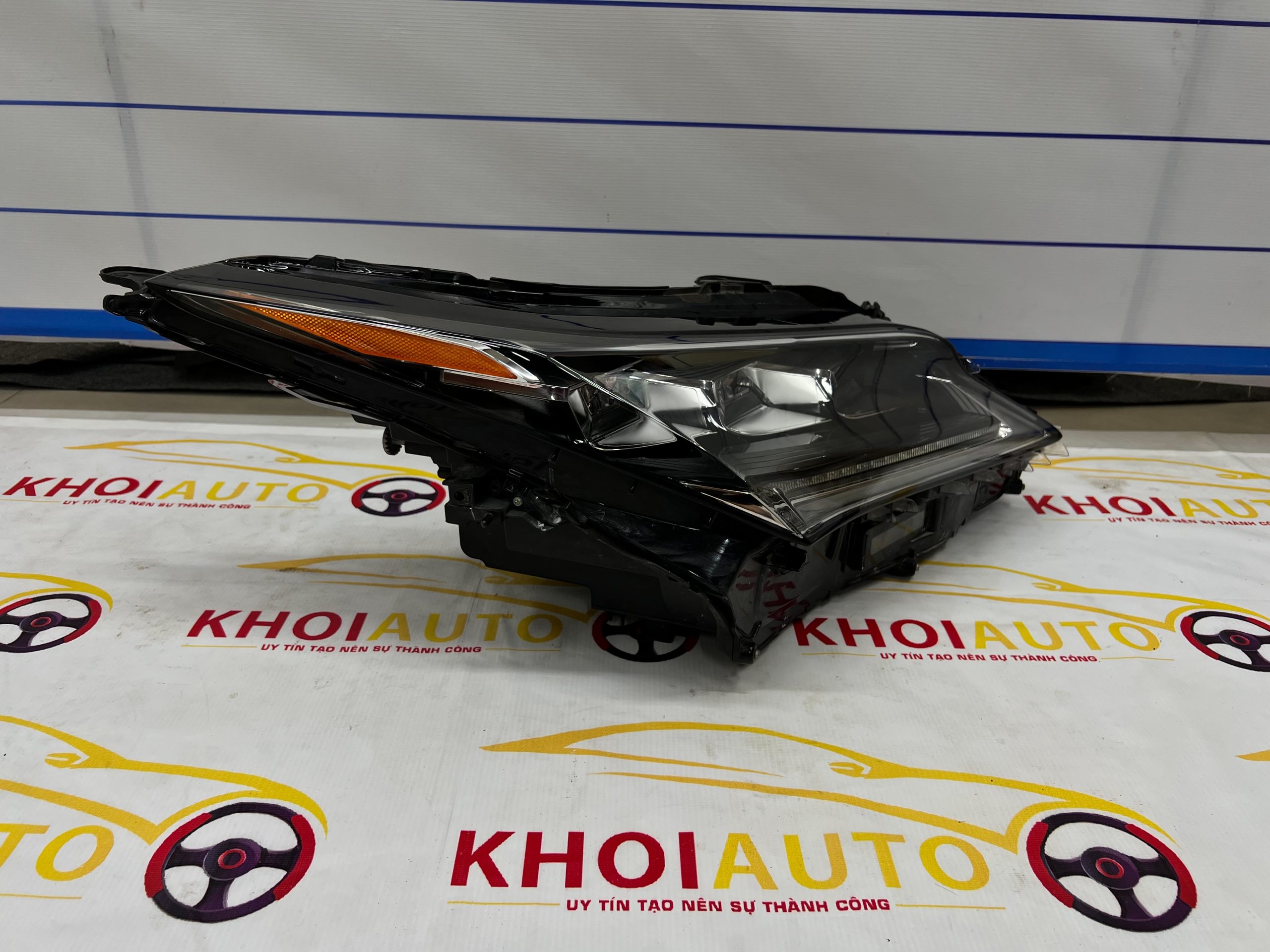 81145-48D70 Đèn Pha Lexus RX SERIES RX350 RX450h 16-19 Phải(RH) 8114548D70 Bãi Tháo Xe
