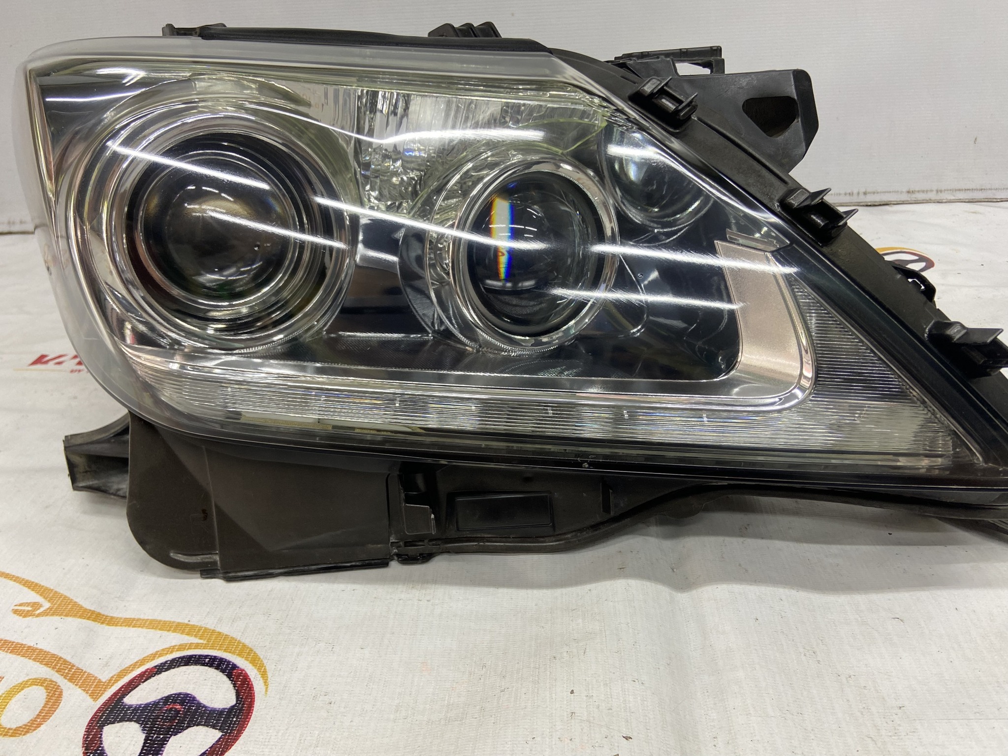 81145-60F80 Đèn Pha Lexus LX570 2013-2015 Bản Mỹ Vế Phụ (RH) 8114560F80