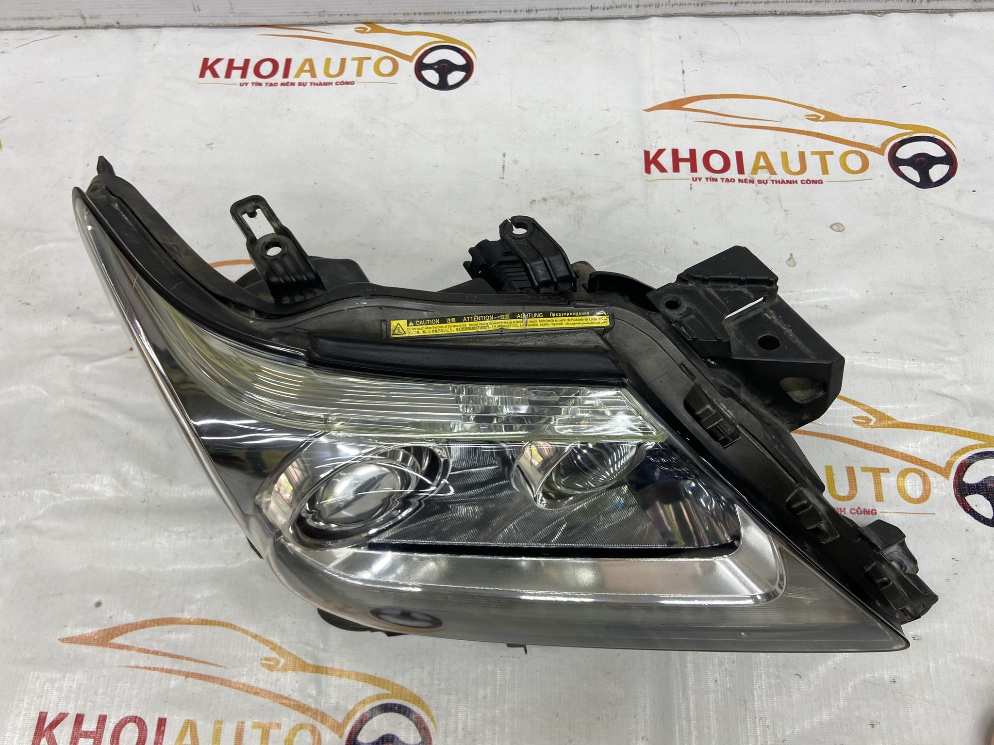 81145-60F80 Đèn Pha Lexus LX570 2013-2015 Bản Mỹ Vế Phụ (RH) 8114560F80