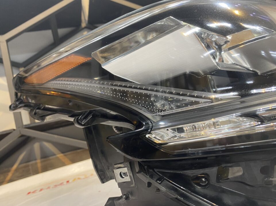 81145-60L11 Đèn Pha LEXUS LX570 20165-2020 Vế Phải(RH)8114560L11