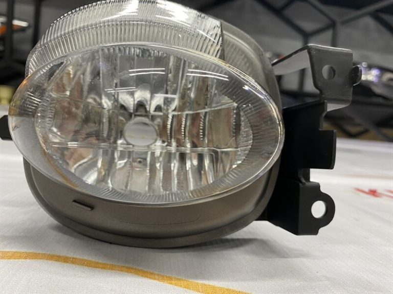 81211-33211 ĐÈN GẦM LEXUS ES350 2006-2008 VẾ PHẢI(RH)8121133211