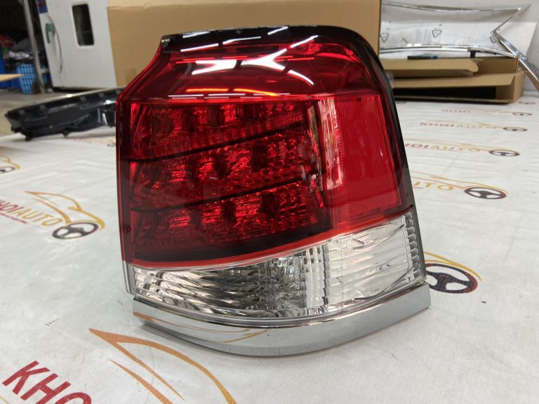 81551-60A60 Đèn Hậu Vế Ngoài LEXUS LX570 2013-2015 (RH) 8155160A60