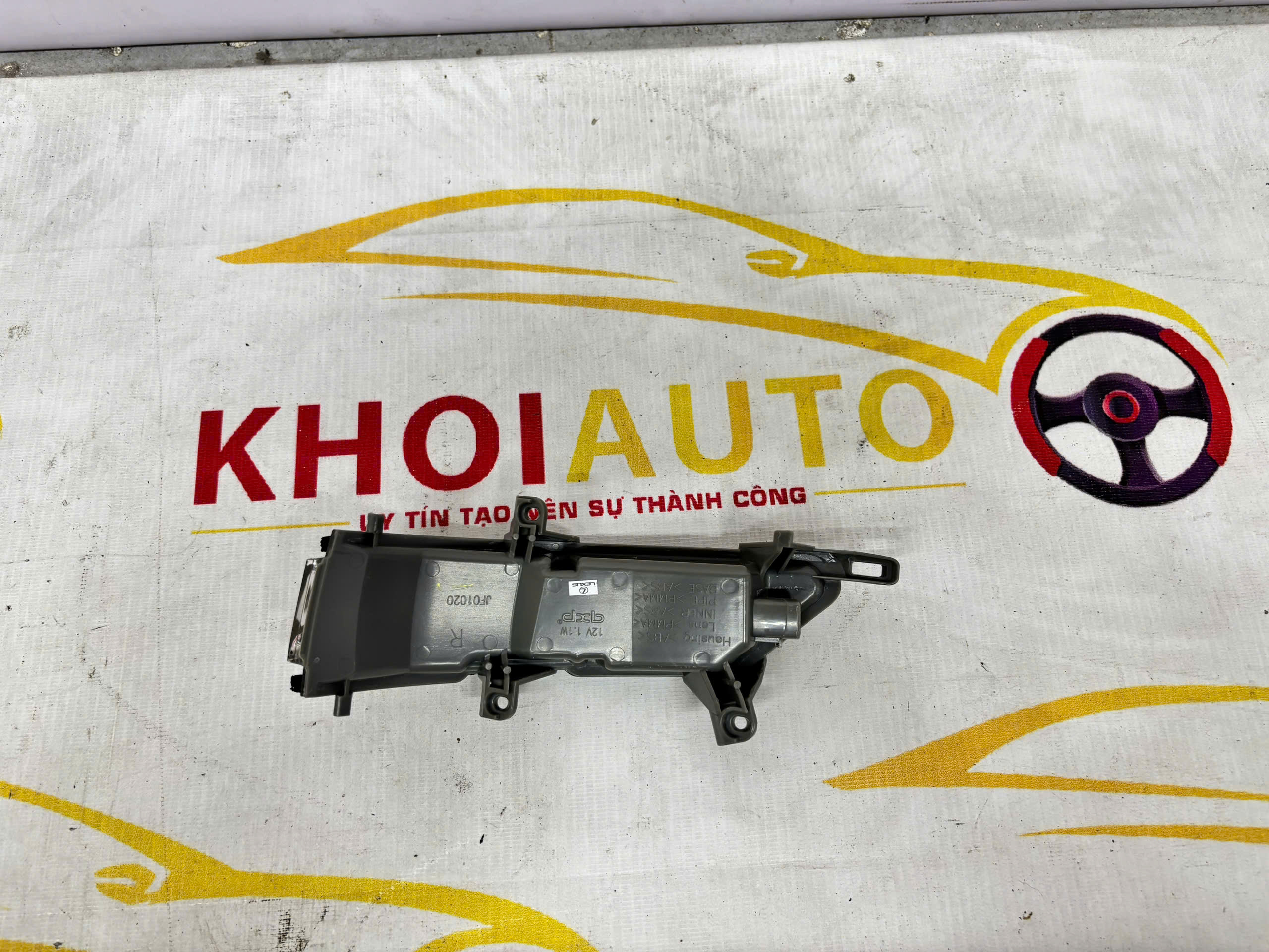 E:\ẢNH\LEXUS\2019-2021\LX\81730-60130 Xi Nhan Gương LEXUS LX570 GX460 8173060130 OEM\81730-60130 Xi Nhan Gương LEXUS LX570 GX460 8173060130 OEM