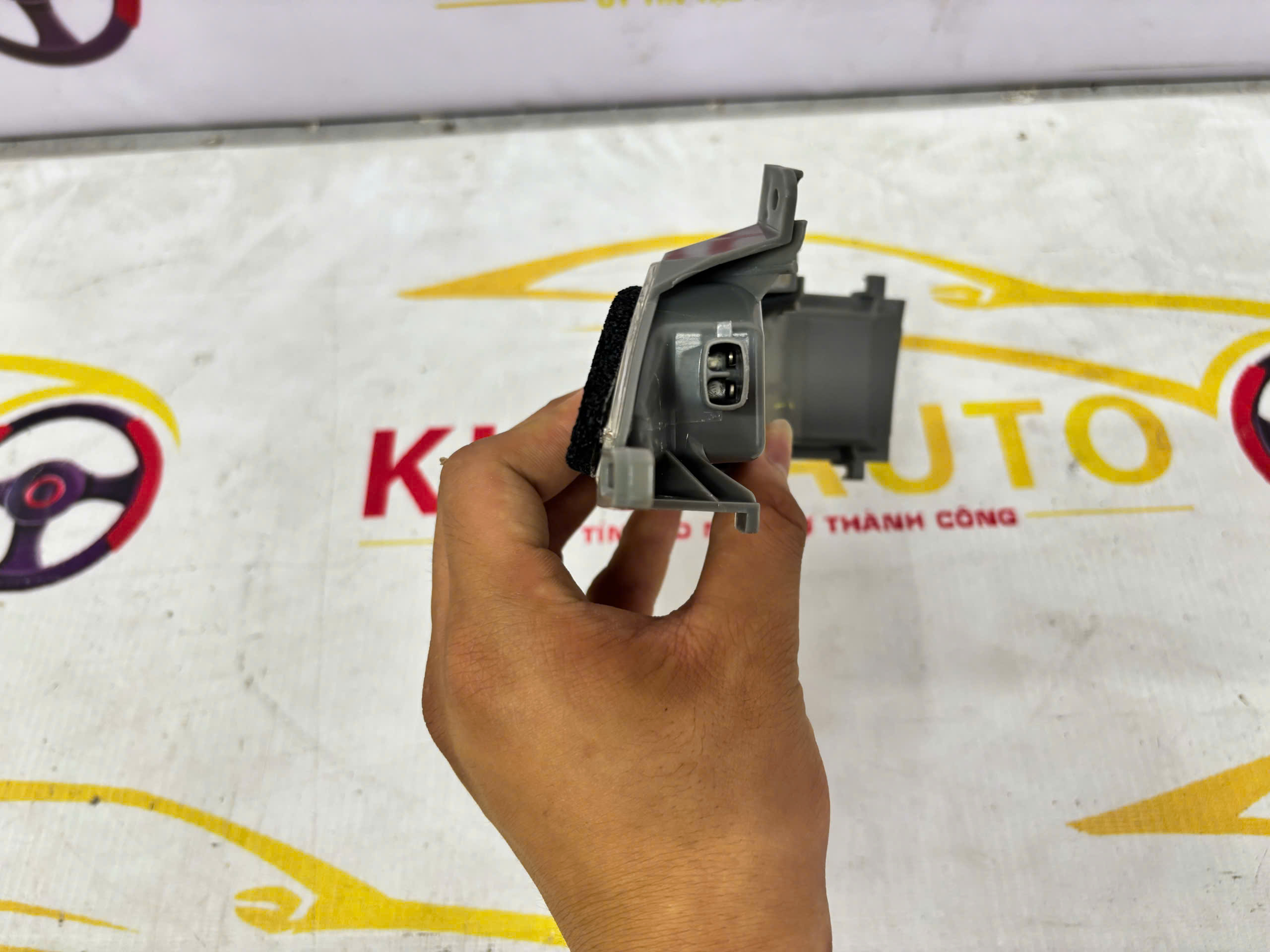 E:\ẢNH\LEXUS\2019-2021\LX\81730-60130 Xi Nhan Gương LEXUS LX570 GX460 8173060130 OEM\81730-60130 Xi Nhan Gương LEXUS LX570 GX460 8173060130 OEM
