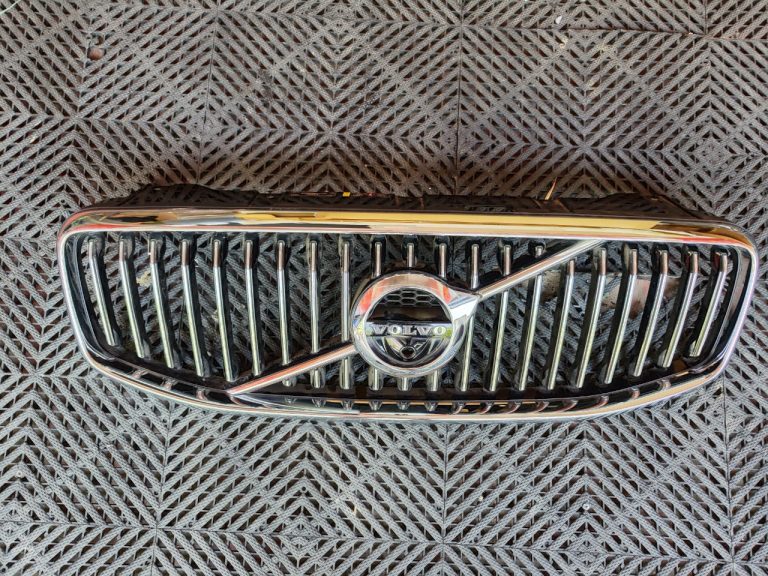 31425535  Mặt Glang (ca lăng) Volvo XC60 2018-2020 31425539