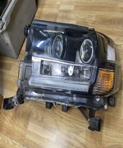 ĐÈN PHA(ĐEN) VẾ TRÁI (LH)