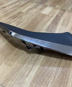 TRANG TRÍ ĐẦU XE VẾ PHẢI(RH)