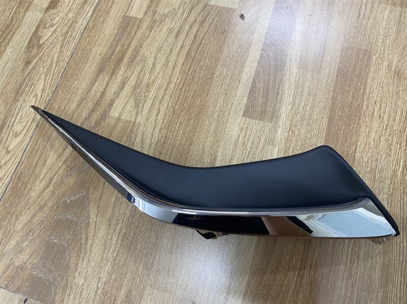 TRANG TRÍ ĐẦU XE VẾ PHẢI(RH) - Ảnh 2