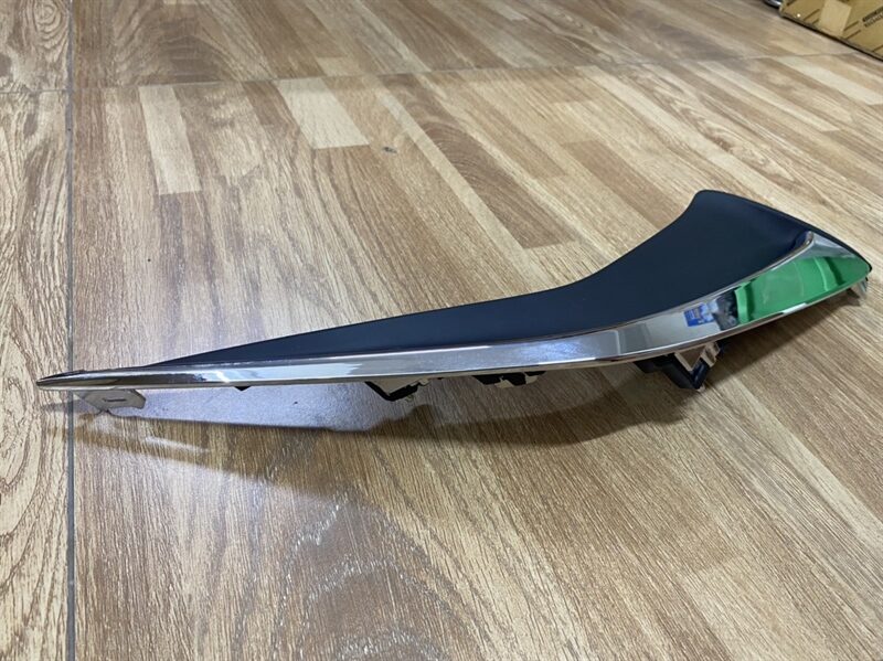 TRANG TRÍ ĐẦU XE VẾ PHẢI(RH) - Ảnh 4