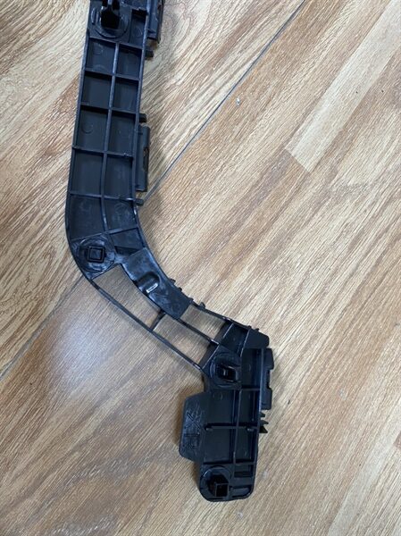 PHE CÀI (XƯƠNG)CẢN SAU VẾ PHẢI (RH)