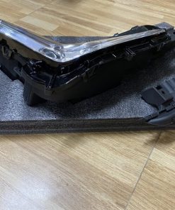 Alternative view of ĐÈN GẦM VẾ TRÁI (LH)