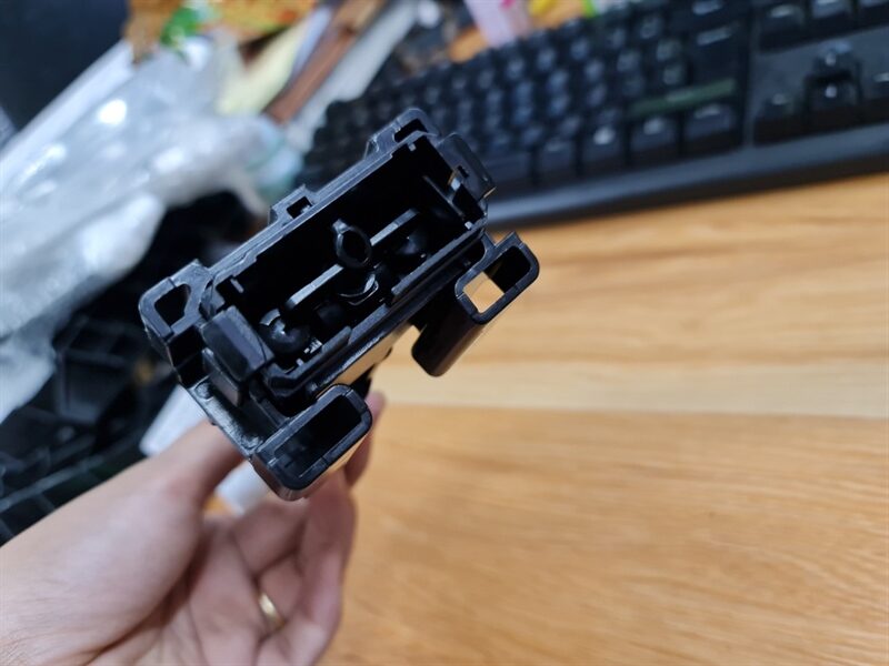 VÒI RỬA ĐÈN PHA VẾ TRÁI(LH) - Ảnh 4