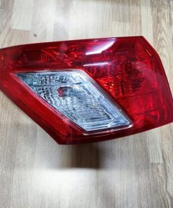 ĐỀN HẬU NGOÀI VẾ TRÁI (LH)