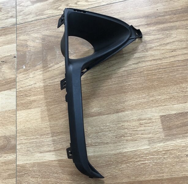 MÍ ĐÈN GIẦM VẾ PHẢI ( RH )