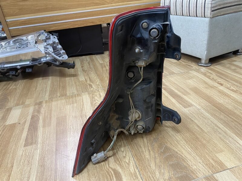 ĐÈN HẬU VẾ PHẢI (RH) - Ảnh 4