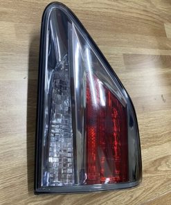 Alternative view of ĐẸN HẬU TRONG VẾ PHẢI (RH)