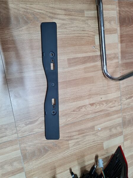 Treo Biển Số Trước