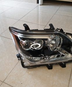 ĐÈN PHA VẾ PHẢI ( RH )