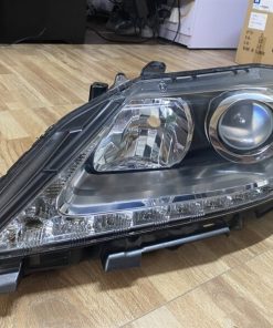 Alternative view of ĐÈN PHA VỀ TRÁI (LH)