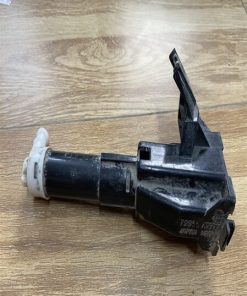 VÒI RỬA ĐÈN PHA VẾ PHẢI(RH)