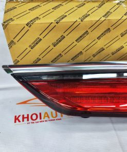 81581-60420 Đèn Hậu Trong Lexus LX570 2018-2022 Vế Phải (RH) 8158160420