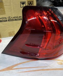 81561 60C10 Den Hau Ngoai Lexus LX570 2016 2019 Ve Trai LH 2