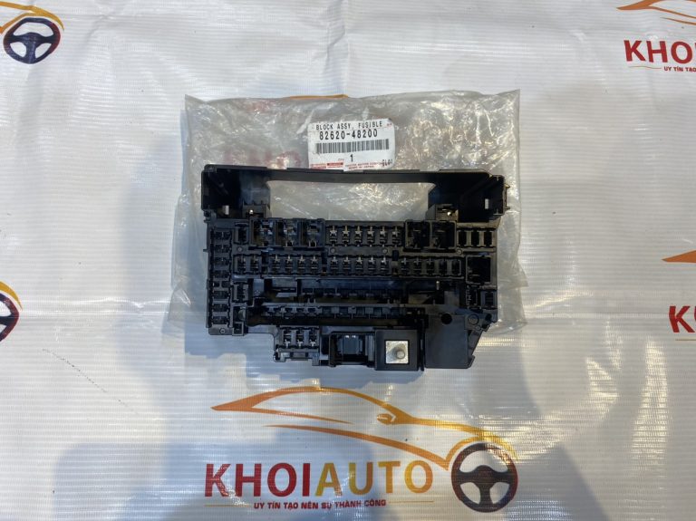 82620-48200 Hộp Cầu Trì (BLOCK ASSY, FUSIBLE) Lexus RX SERIES 2019-2022 8262048200