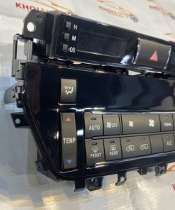 Dieu hoa TOYOTA LANDCRUISER 2019 10