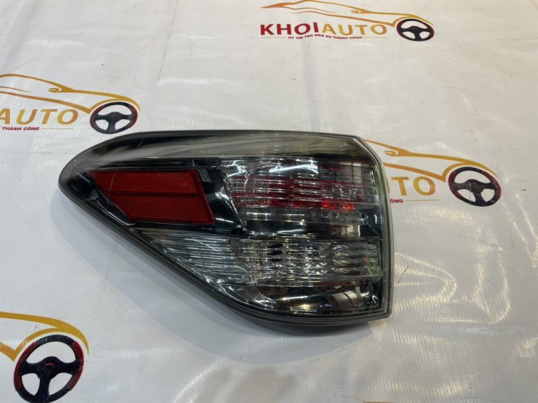 81561-48230 Đèn Hậu Ngoài Vế Trái Lexus RX350 2009-2012 Vế Trái (LH) 8156148230
