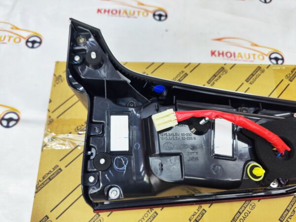 81580 60420 Den Hau Trong Moi Xin LEXUS LX570 2016 2020 Ve PhaiRH8158060420 7