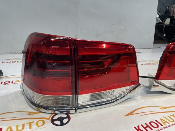 Bo Den Hau Cho Xe TOYOTA LANDCRUISER LC200 2016 2020 GBT 13
