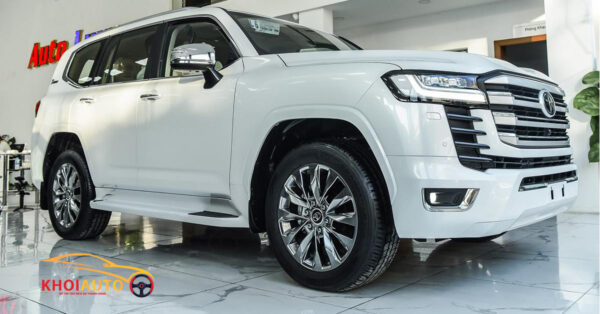 TOYOTA LANDCRUISER LC300