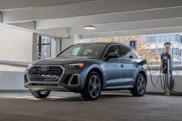 2022 audi q5 55 tfsi e quattro 01 768x512 1