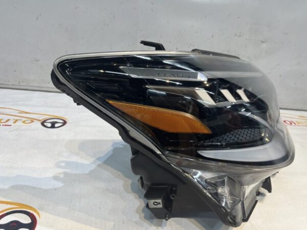 81145 60Q10 Den Pha HEAD LAMP Lexus GX460 2019 2022 Bai Ve Phai RH 8114560Q10 5