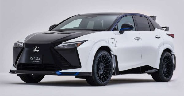 Lexus RZ 450e