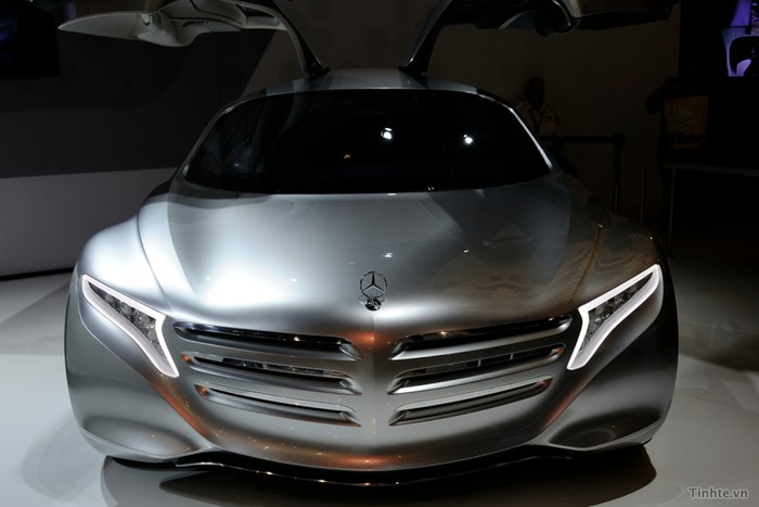 Mercedes Benz cong bo mau xe sang se trinh lang nam 2025