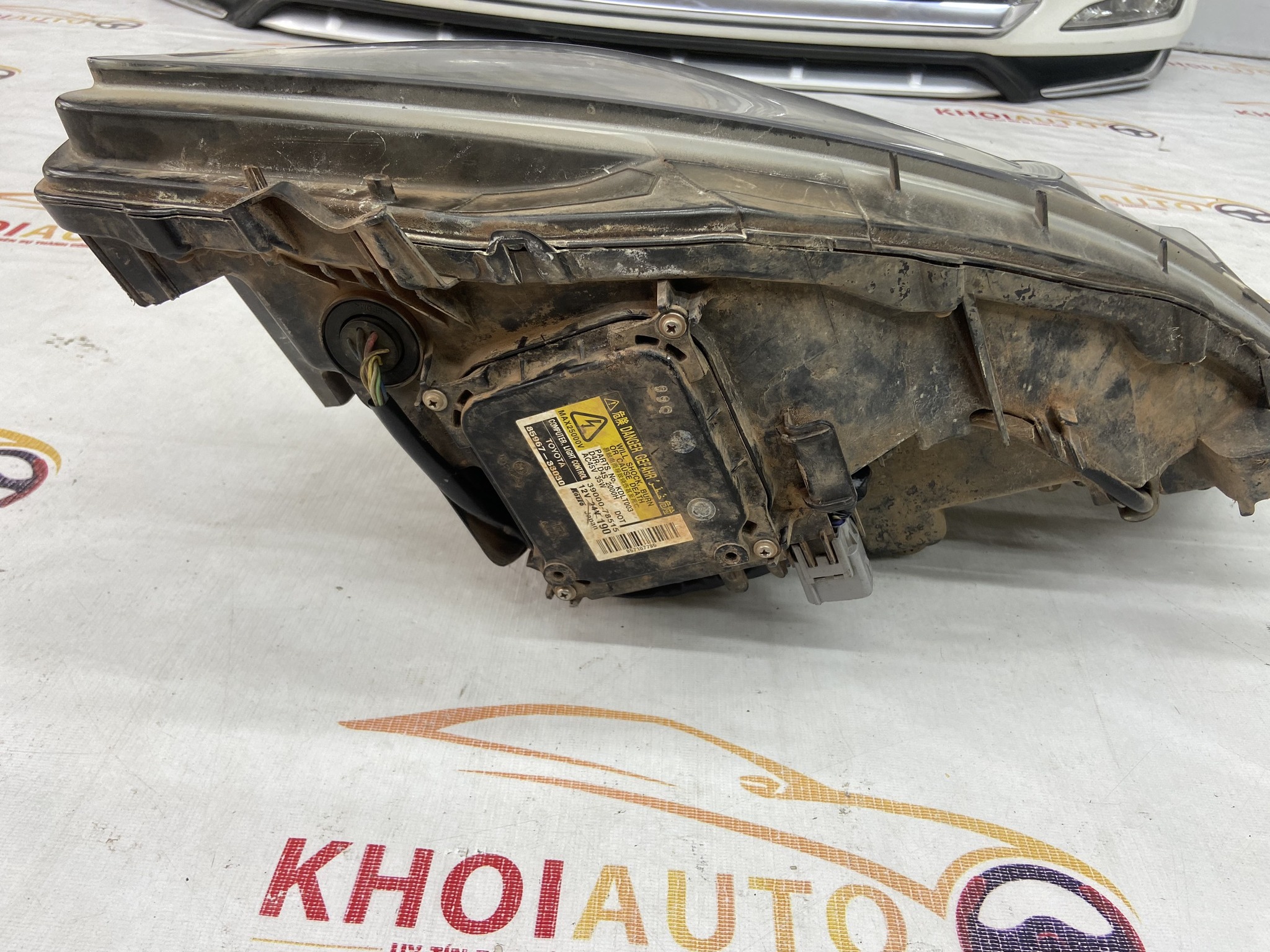 81185-48761 Đèn Pha Lexus RX450h 2009-2012 Vế Trái(LH) Bãi Tháo Xe (old) 8118548761
