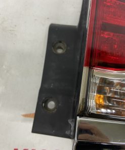 81551-60A70 Đèn Hậu Ngoài Lexus LX570 2013-2015 Vế Phải (RH) Tháo Xe 8155160A70