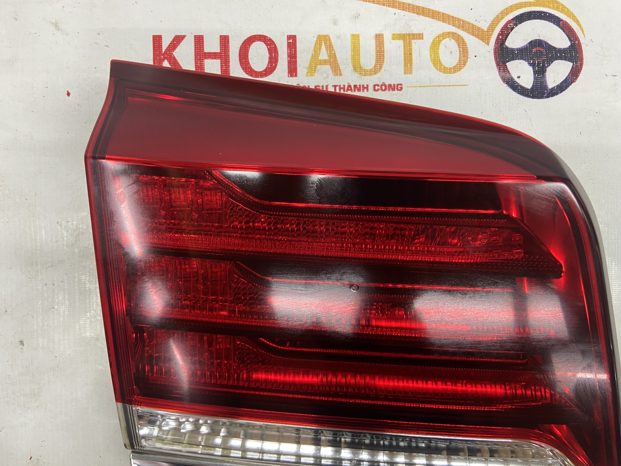 81590-60301 Đèn Hậu Trong Lexus LX570 2013-2015 Vế Trái (LH) Bãi Tháo Xe 8159060301 81590-60301 Đèn Hậu Trong Lexus LX570 2013-2015 Vế Trái (LH) Bãi Tháo Xe 8159060301
