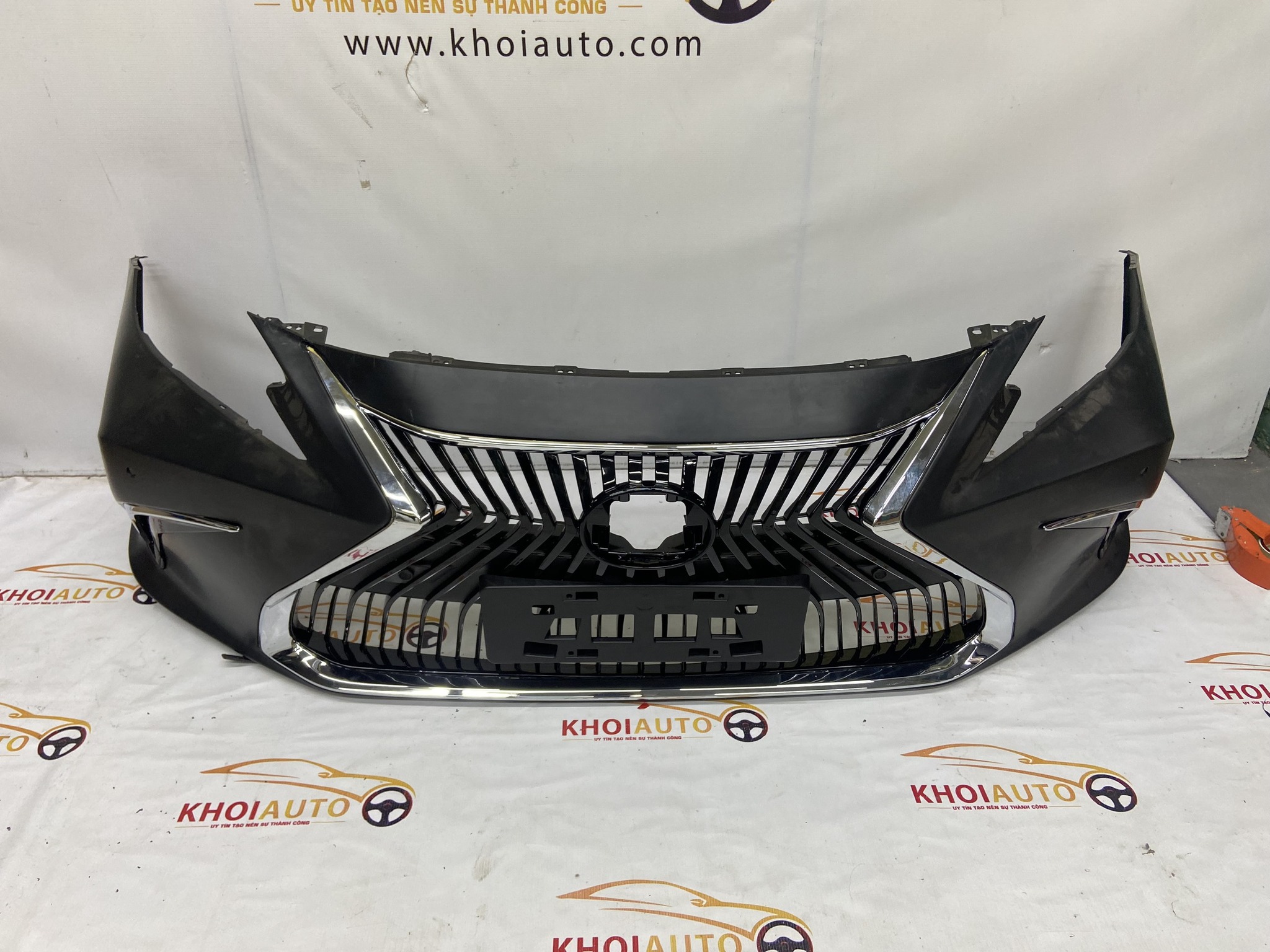 BODYKIT ĐỘ LEXUS ES350 2013-2018 ĐỘ PHIỂN BẢN 2020