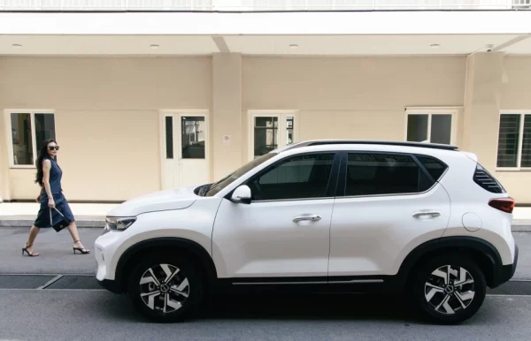 Nhung mau xe gam cao dang cho doi trong thang toi