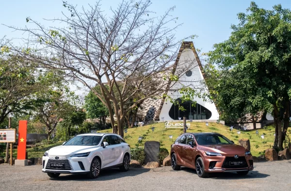 hanh trinh lexus 20231 1680437944966175874893