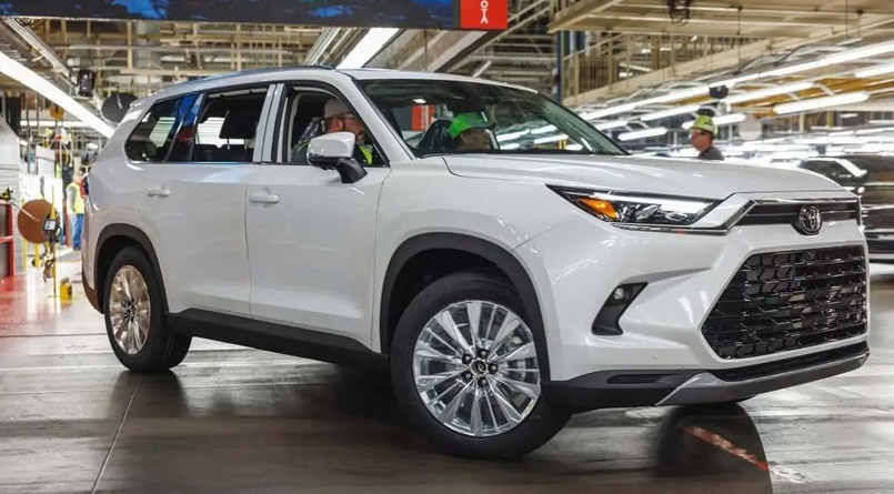 xehay toyota SUV moi 160524 2