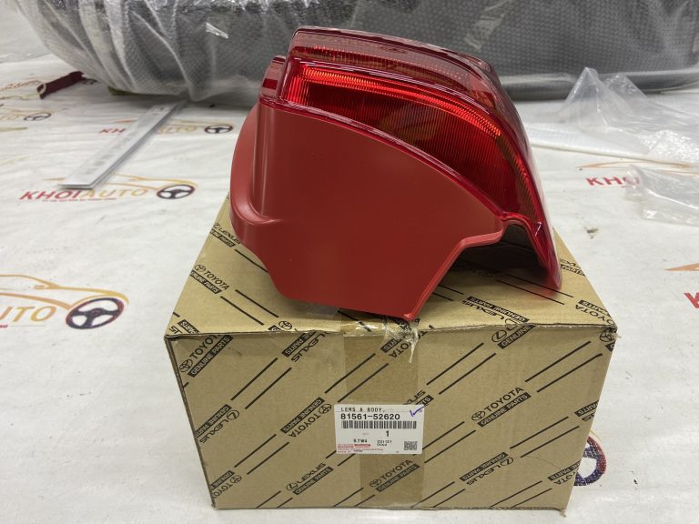 81561-52620  Đèn Hậu Toyota Scion 2013-2015 Vế Trái (LH)  8156152620