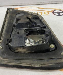 81581-60300 Đèn Hậu Trong TOYOTA Land Cruiser 2013-2015 Vế Phải Bãi Tháo X8158160300