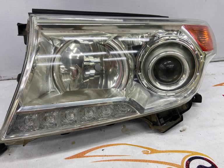 81185-60F50 Đèn Pha TOYOTA Land Cruiser 2013-2015 Vế Trái(LH)Bãi Tháo Xe 8118560F50